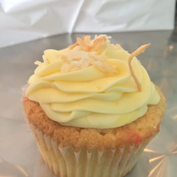 Grace and Shelly's Cupcakes - Desserts Near Me - Naples, Florida Grace and Shelly's Cupcakes - Desserts Near Me - Naples, Florida