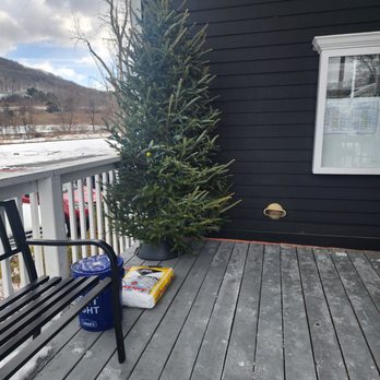 Cancun Inn - Outside Christmas tree - Mexican Near Me - Sugar Loaf, New York Cancun Inn - Outside Christmas tree - Mexican Near Me - Sugar Loaf, New York