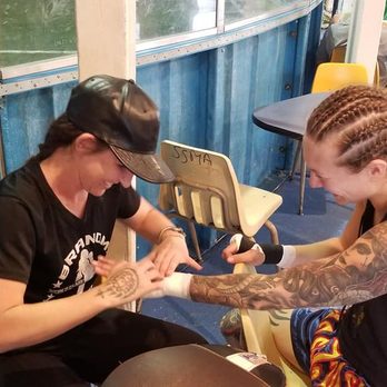 Naga Muay Thai - Hannah's first smoker - Muay Thai Near Me - Portland, Oregon Naga Muay Thai - Hannah's first smoker - Muay Thai Near Me - Portland, Oregon