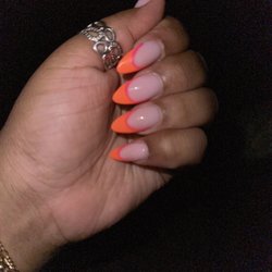 HQ Nails - Manicure i got my first time there