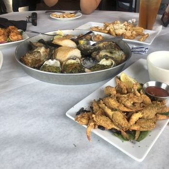 Half Shell Oyster House - Seafood Near Me - Biloxi, Mississippi