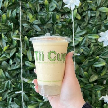 Tii Cup - Snow (creamy smoothie) w/ Red Guava & Passionfruit as well as Lychee Coconut Jelly - Bubble Tea Near Me - Woodbury, Minnesota
