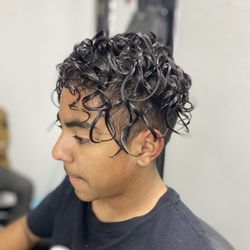 Yared’s Beauty - Curly Perm