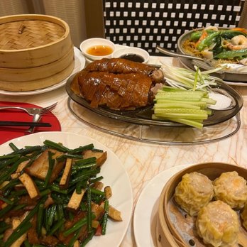 Red 8 - Peking duck, siu mai, pork with chives - Dim Sum Near Me - Everett, Massachusetts