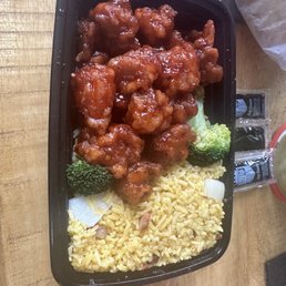 Sesame chicken combo with fried rice