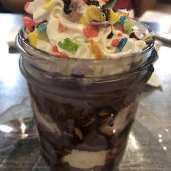 Da Kitchen Maui - Sundae - Hawaiian Near Me - Kihei, Hawaii Da Kitchen Maui - Sundae - Hawaiian Near Me - Kihei, Hawaii