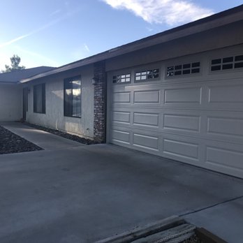 Apple Valley Garage Door - Garage Door Services Near Me - Apple Valley, California