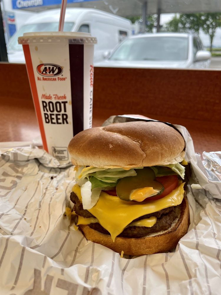 A&W RESTAURANT Updated September 2024 32 Photos & 59 Reviews