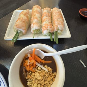 Pho Ha Vietnamese Restaurant - Fresh Spring roll, made to order w/ peanut sauce - Vietnamese Near Me - Fontana, California