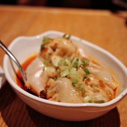 Vegetable Wonton in Chili Oil 素红油抄手 Vegetable Wonton in Chili Oil 素红油抄手
