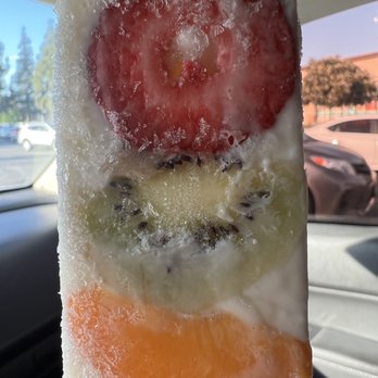 La Michoacana - My favorite bar. Yogurt, strawberry, kiwi and mango - Ice Cream & Frozen Yogurt Near Me - Covina, California