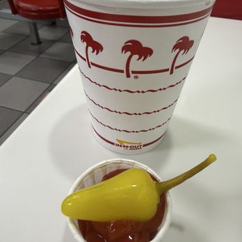 In-N-Out Burger - Burgers Near Me - Dallas, Texas In-N-Out Burger - Burgers Near Me - Dallas, Texas