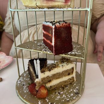 Mrs Coco - Tier Cake Cage - Cafes Near Me - Henderson, Nevada