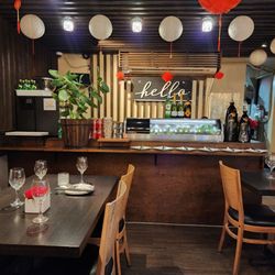 Cherry Wine Sushi & Burmese Cuisine - Restaurant area