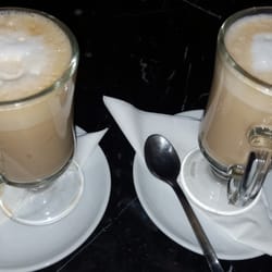 Kahawa - Cafés artísticos (y riquísimos)... #RinconesIndiesEnTriana