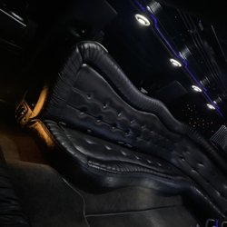 A&H Vip Shuttle - 9 passenger
