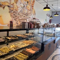Tuscan Bakery - Bakers case