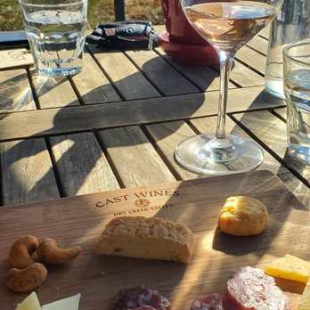 CAST Wines - Wine Tasting Room Near Me - Geyserville, California