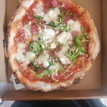 Doppio Zero Concord Veranda - Jalapeño pizza - Italian Near Me - Concord, California