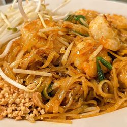 Royal Thai Cuisine - Pad Thai