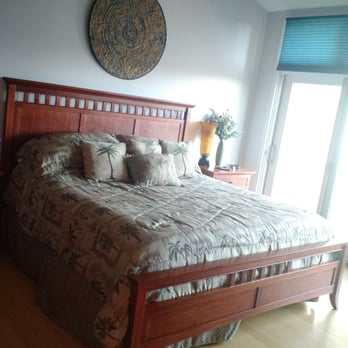 Glass House Bed & Breakfast - Tropical Room... best room in the house! - Bed & Breakfast Near Me - Free Union, Virginia Glass House Bed & Breakfast - Tropical Room... best room in the house! - Bed & Breakfast Near Me - Free Union, Virginia