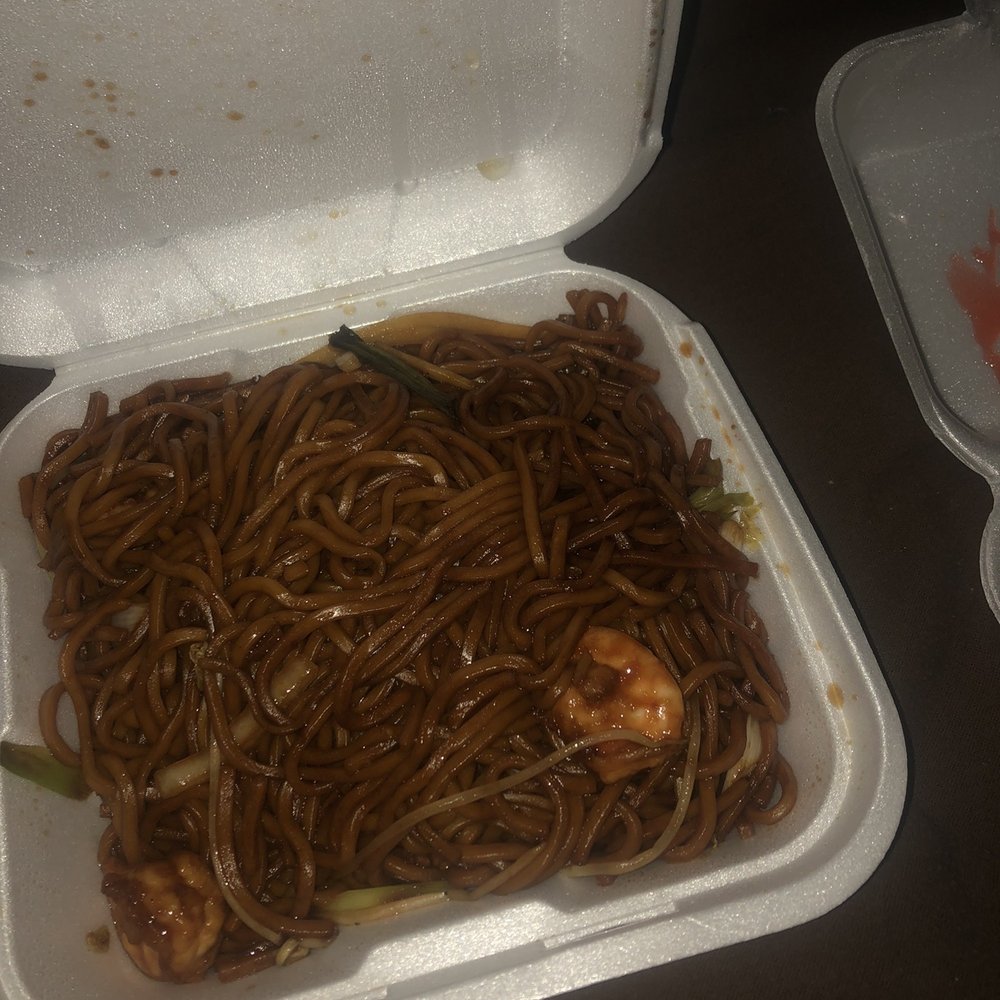 Jade Dragon - Lo mein w/shrimp - Chinese Near Me - Duluth, Georgia Jade Dragon - Lo mein w/shrimp - Chinese Near Me - Duluth, Georgia