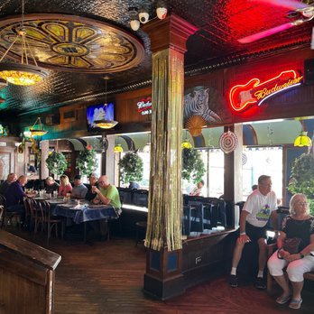 Blind Tiger - Waiting for a table - Cajun/Creole Near Me - Shreveport, Louisiana Blind Tiger - Waiting for a table - Cajun/Creole Near Me - Shreveport, Louisiana