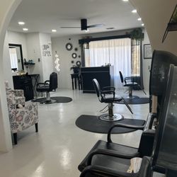 Alexa Beauty & Barber