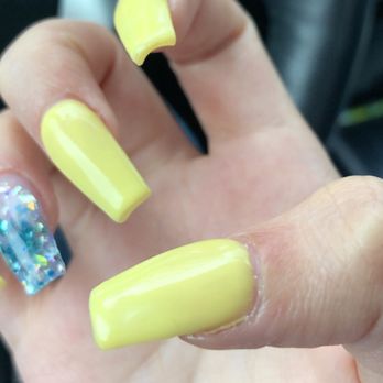 Sapphire Nail Bar - Uneven nail polish and cuticle problems - Nail Salons Near Me - Largo, Florida Sapphire Nail Bar - Uneven nail polish and cuticle problems - Nail Salons Near Me - Largo, Florida