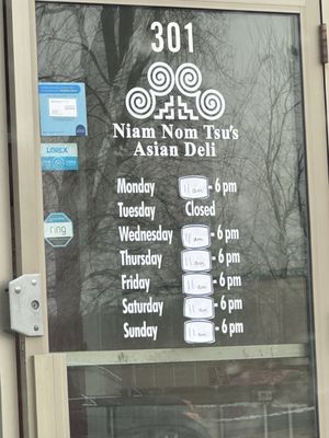 Niam Nom Tsu's Asian Deli LLC by null