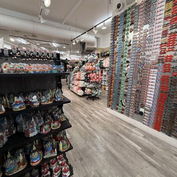 Only in Sausalito - Souvenir Shops Near Me - Sausalito, California