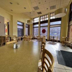 Quattro Formaggi - Indoor seating