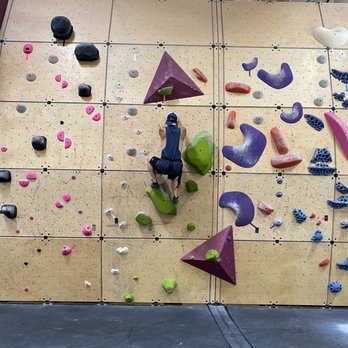 Central Rock Gym - North Station - Rock Climbing Near Me - Boston, Massachusetts Central Rock Gym - North Station - Rock Climbing Near Me - Boston, Massachusetts