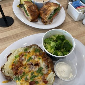 McAlister's Deli - McAlister's Famous Tea Mac & Cheese Potato Salad Steamed Broccoli Kid's Ham Toastie Kid's Spud - Delis Near Me - Dallas, Texas McAlister's Deli - McAlister's Famous Tea Mac & Cheese Potato Salad Steamed Broccoli Kid's Ham Toastie Kid's Spud - Delis Near Me - Dallas, Texas