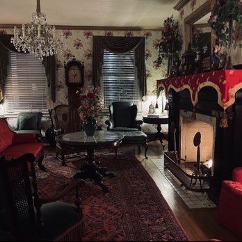 Tara - A Country Inn - Sitting room - Hotels Near Me - Clark, Pennsylvania
