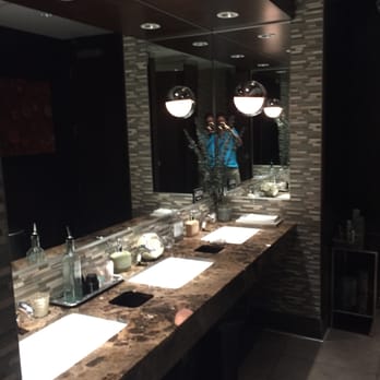 Ocean Prime - Men's bathroom - Cocktail Bars Near Me - Philadelphia, Pennsylvania Ocean Prime - Men's bathroom - Cocktail Bars Near Me - Philadelphia, Pennsylvania