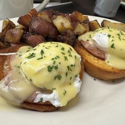 Donut Benny with home fries Donut Benny with home fries