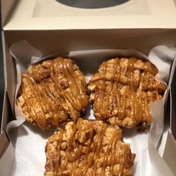 Mini caramel apple pies Mini caramel apple pies