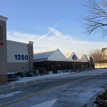 Lowe's Home Improvement - Hardware Stores Near Me - Downingtown, Pennsylvania