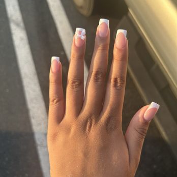 Julie's Nails & Spa - Nail Salons Near Me - Roseville, California