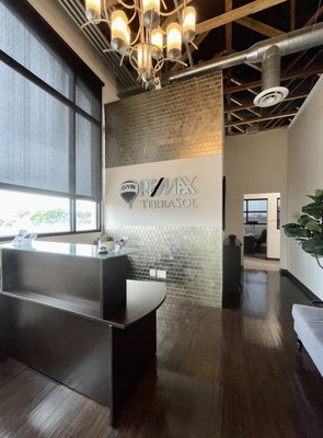 Jessica Keeney, REALTOR® - RE/MAX TerraSol by null
