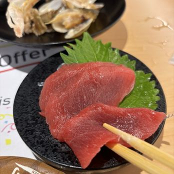 Waka Sakura - Conveyor Belt Sushi Near Me - Gardena, California