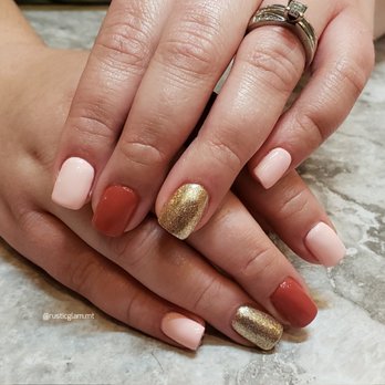 Rustic Glam - Pinks and Gold
Young Nails Hard Gel Fill - Nail Technicians Near Me - Great Falls, Montana