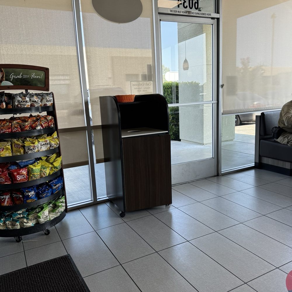 Deli Delicious - Clean and stocked. - Delis Near Me - Fresno, California Deli Delicious - Clean and stocked. - Delis Near Me - Fresno, California