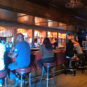 Tin Lizzie Saloon - Tin Lizzie: A better looking interior for a dive. - Lounges Near Me - Costa Mesa, California