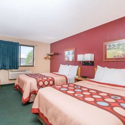 Super 8 by Wyndham Baxter/Brainerd Area - Guest room