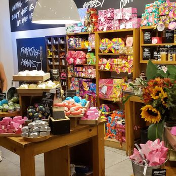 Lush - Cosmetics & Beauty Supply Near Me - Lone Tree, Colorado