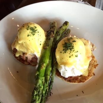 Black Walnut - This is the Cordon Bleu Benedict, looks like a face, but its so filling - New American Near Me - Houston, Texas