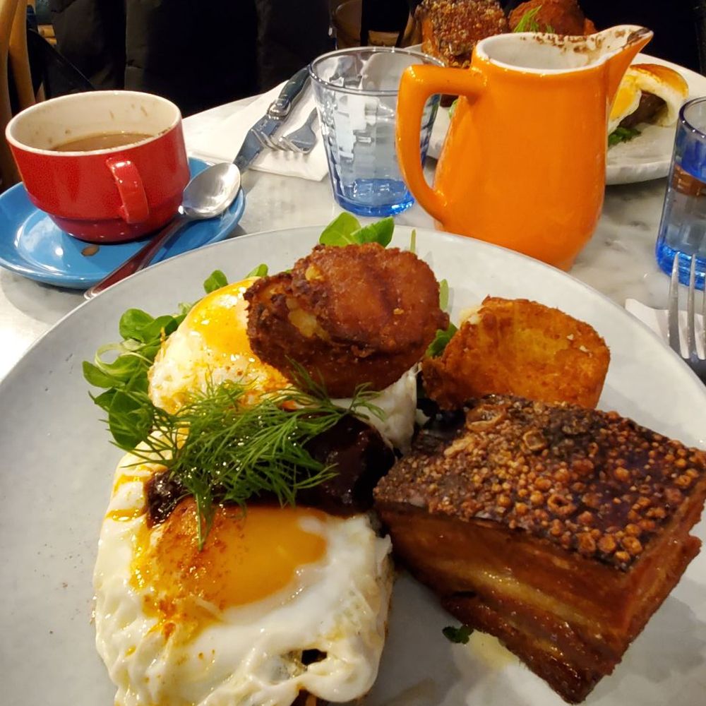 The Hardware Société - Pork belly and fried egg - Coffee & Tea Near Me - Paris, 75