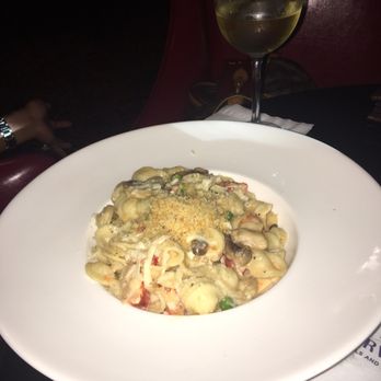 The Library - Lobster Mac and Cheese - Lounges Near Me - Dallas, Texas The Library - Lobster Mac and Cheese - Lounges Near Me - Dallas, Texas